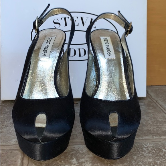 Steve Madden satin heels - Picture 2 of 8